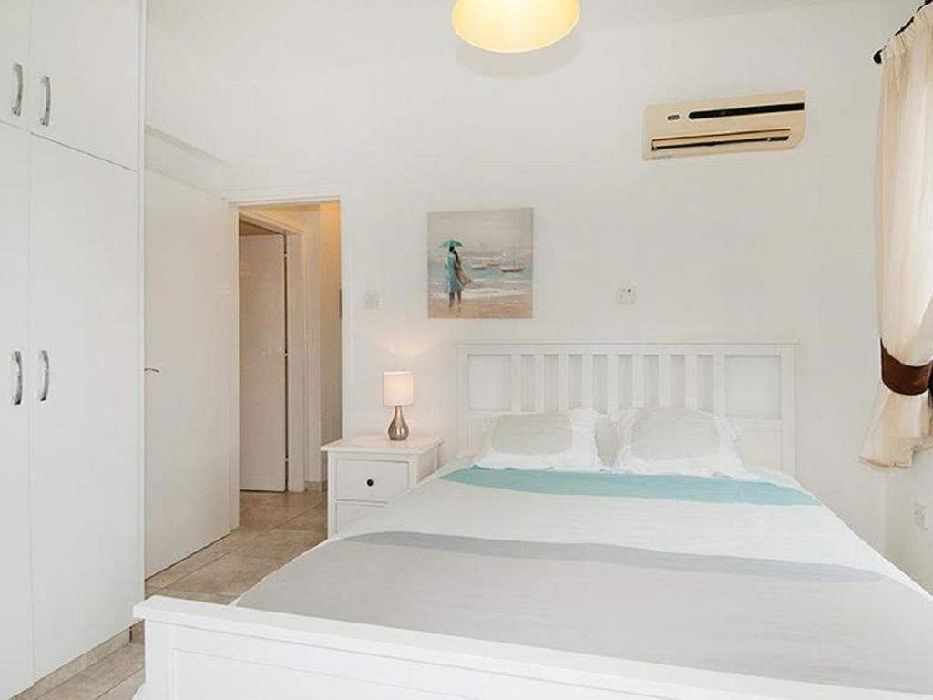 Apartament Beautiful 2-Bedroom Apartment - Great Location *